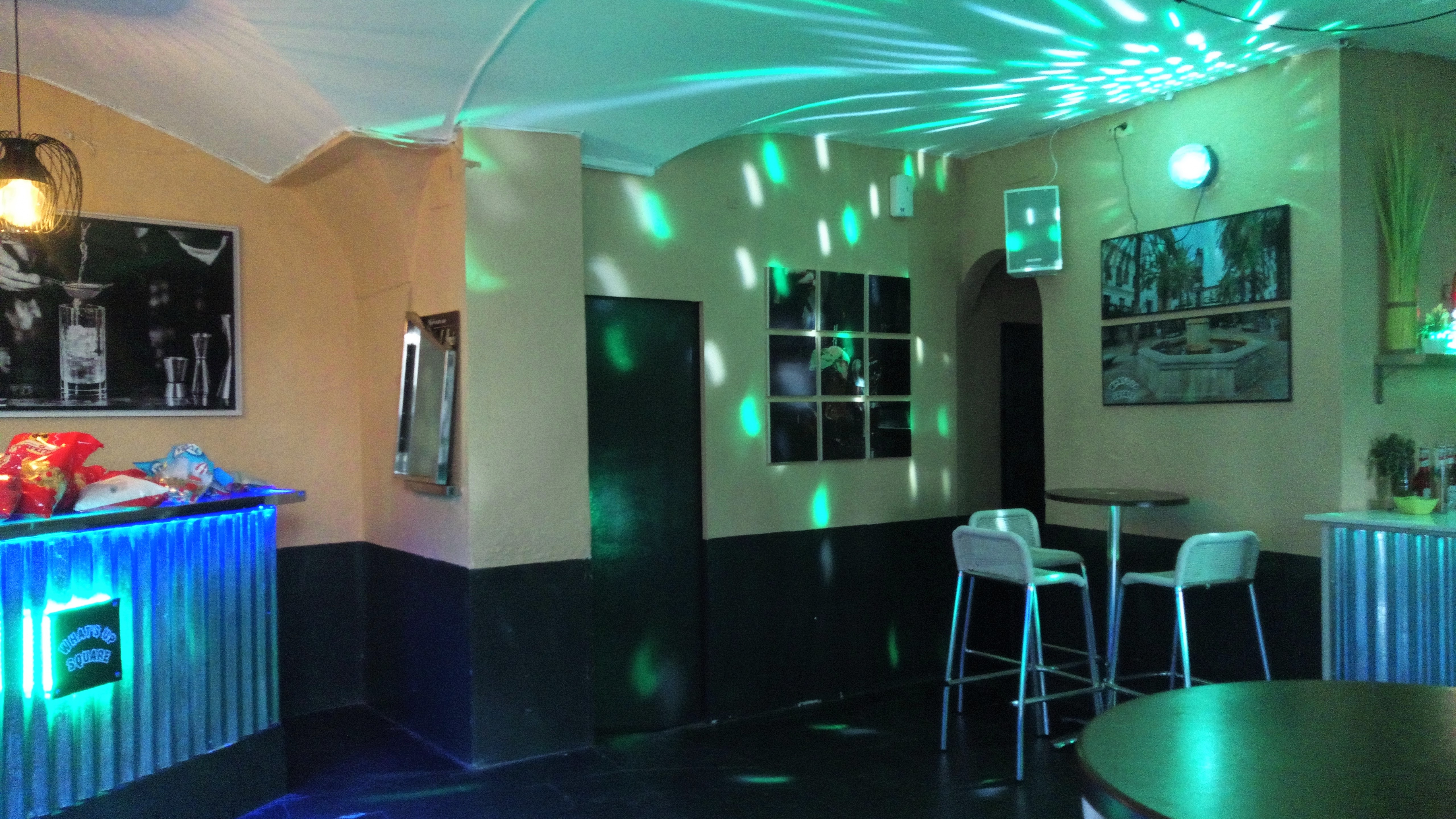 Terraza disco bar en Zafra What´s up