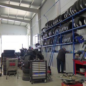 Taller de Neumáticos y neumáticos agrícolas en Don Benito Juan Carlos 