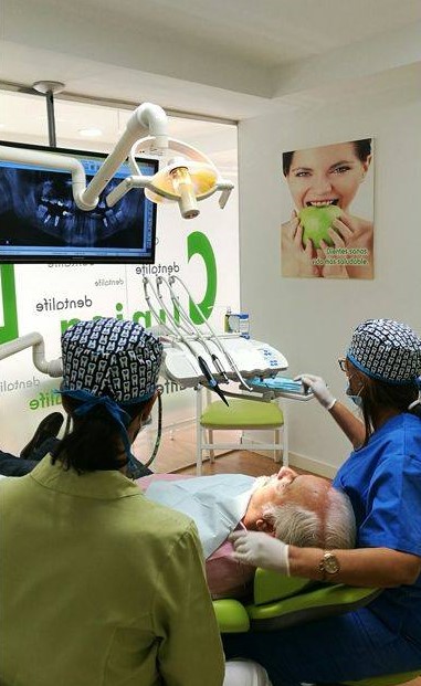 Dentistas en Cáceres Dentalife