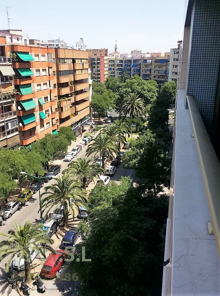 España - Inmobiliaria Cáceres Giuex