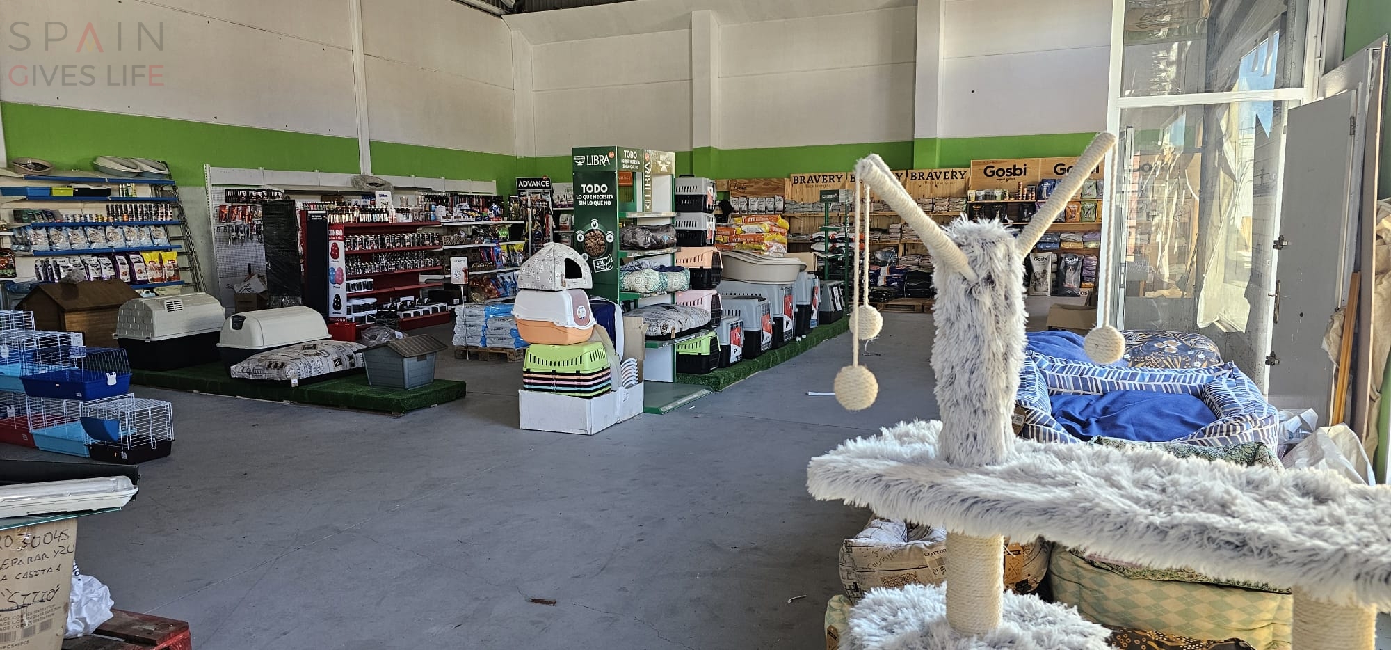 La tienda más grande de Extremadura Piensos Mascotas Almendralejo