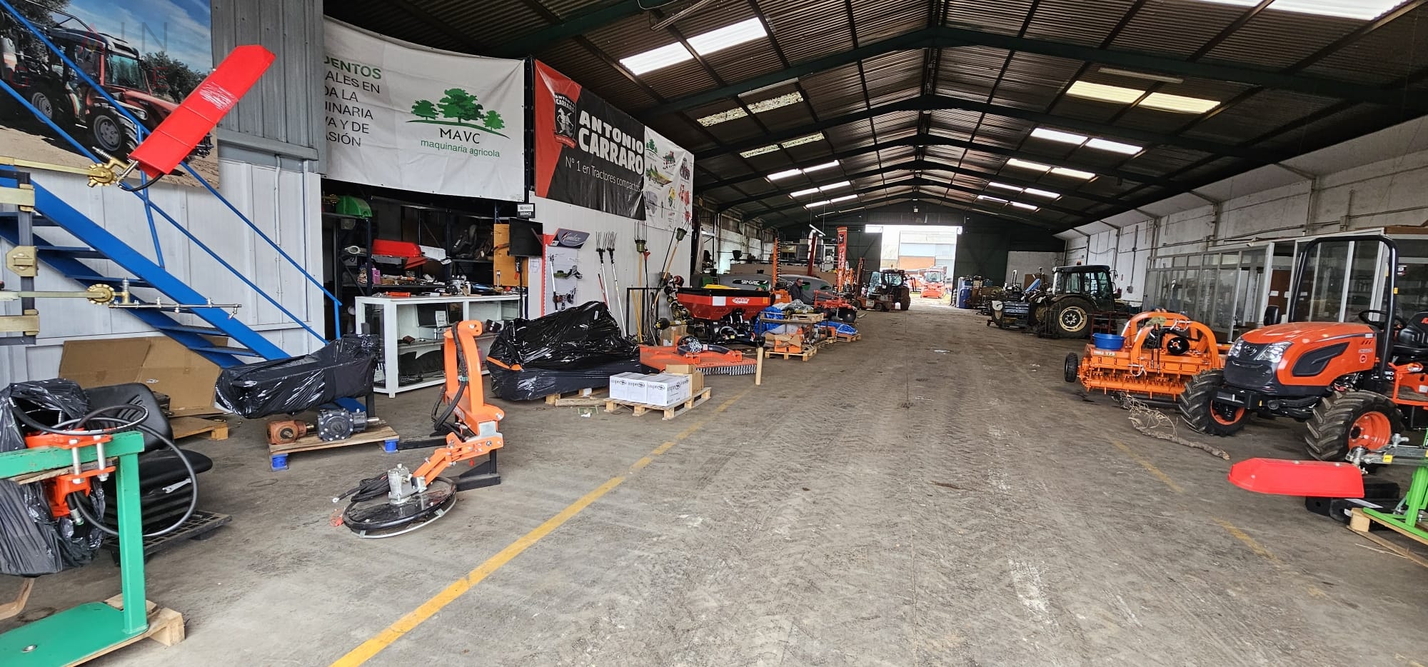 Reparación y venta de maquinaría agricola en Almendralejo MAV 