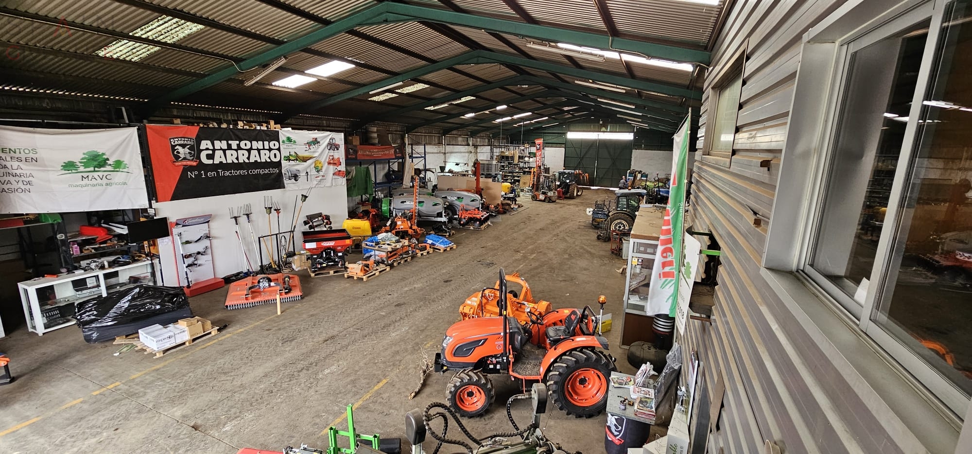 Reparación y venta de maquinaría agricola en Almendralejo MAV 