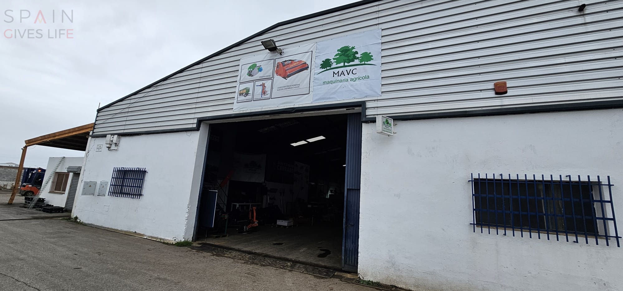 Reparación y venta de maquinaría agricola en Almendralejo MAV 