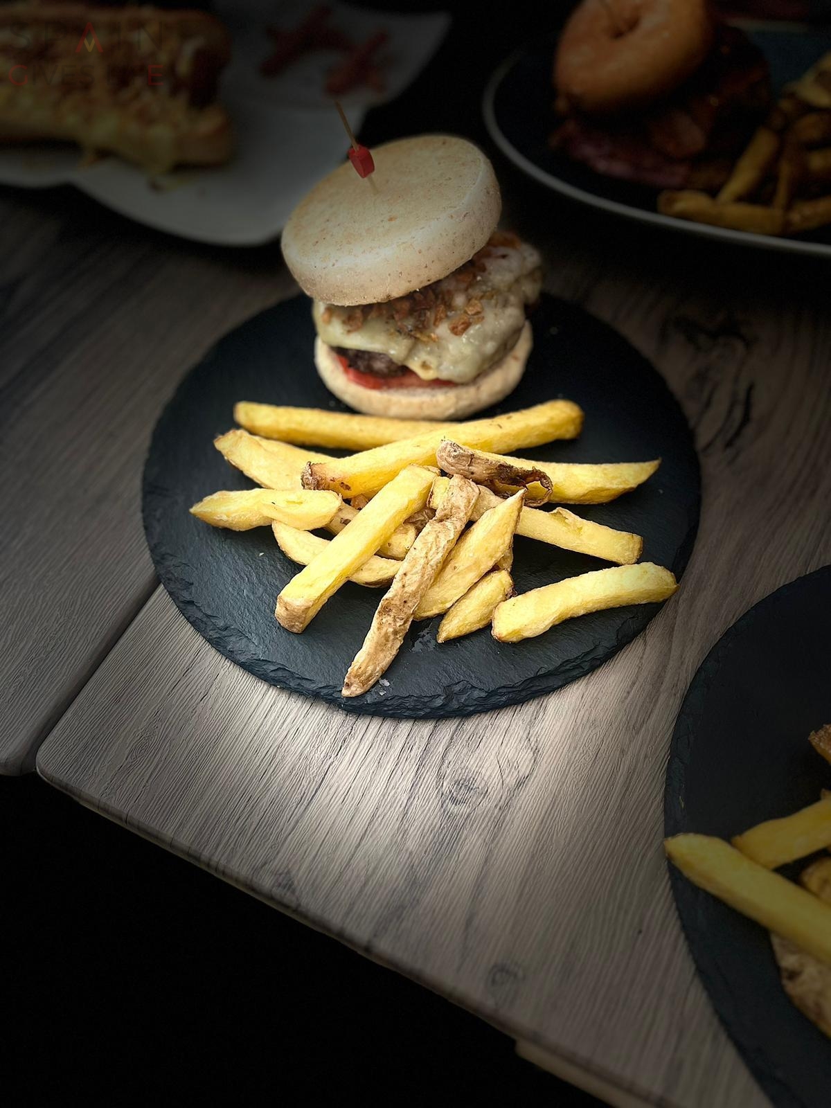 Bar Complejo Deportivo Manuel Sánchez Delgado Hamburguesería